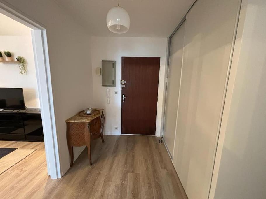 T3 Pied De La Gare + Centre Commercial Tout Inclus Орлеан Экстерьер фото