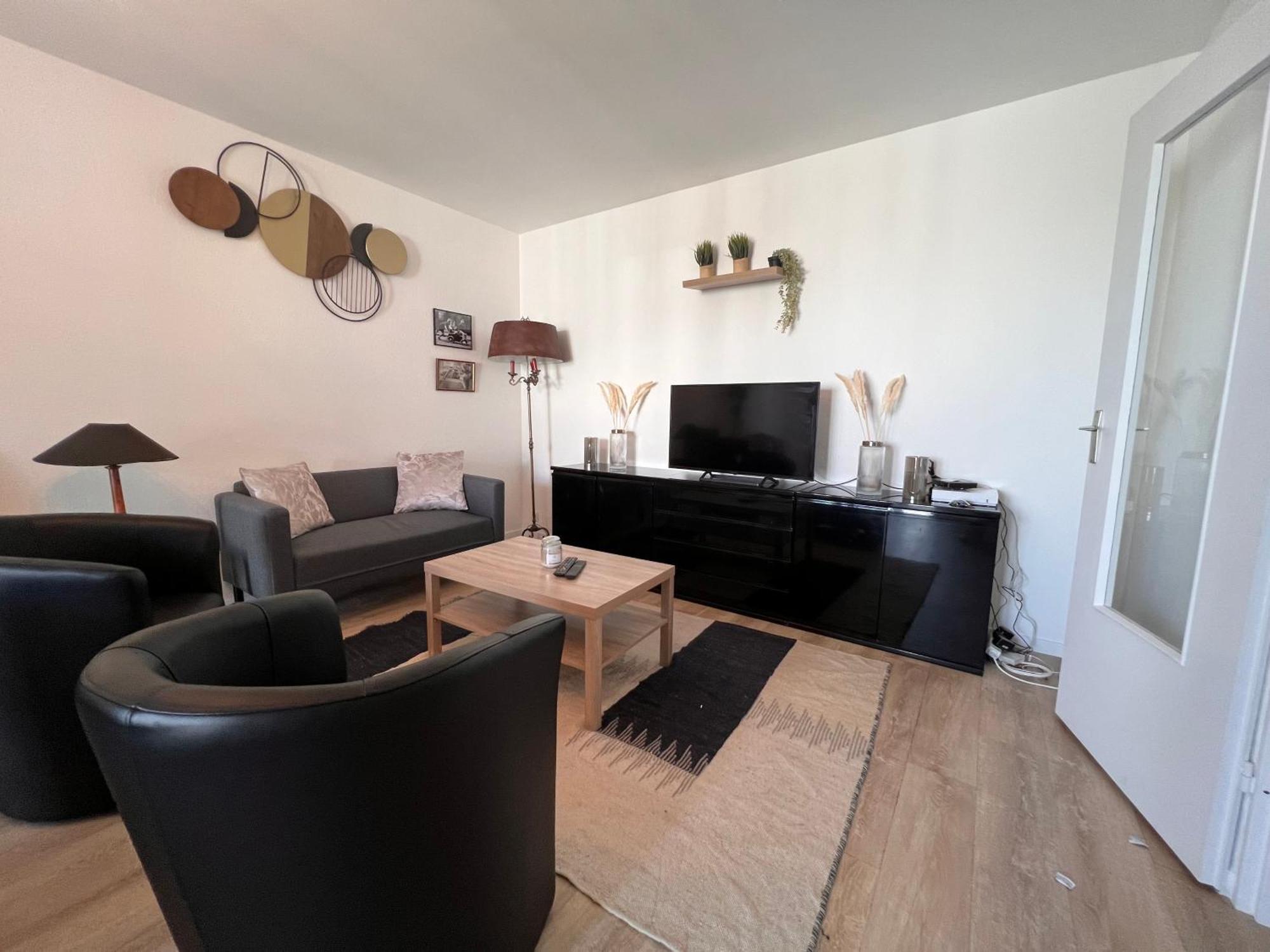 T3 Pied De La Gare + Centre Commercial Tout Inclus Орлеан Экстерьер фото
